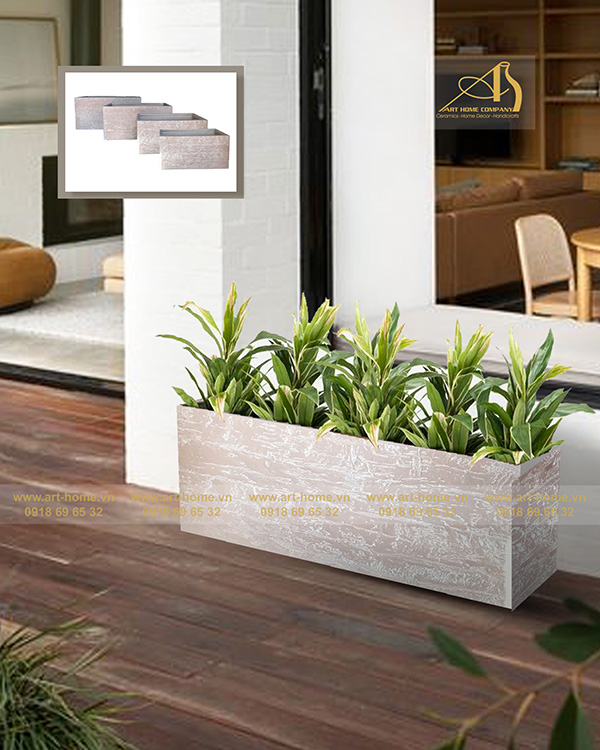 Polyester composite planter