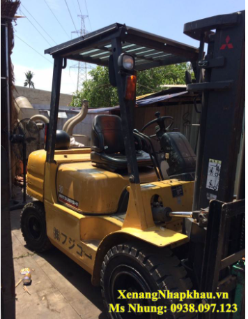 Electric forklift