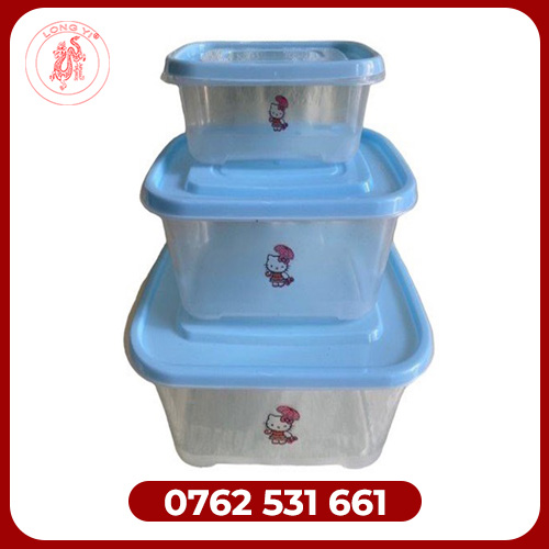 Plastic box