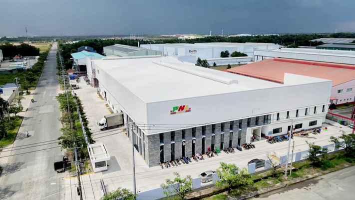 Staff and factory