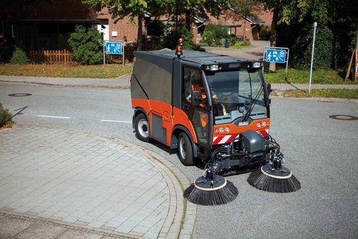 Road Sweeping Machine