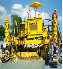 Concrete paver machine