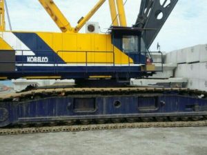 Kobelco crawler crane