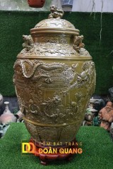 Bat Trang offering