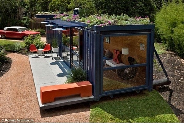 Container coffee house