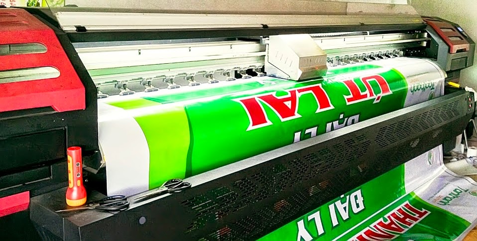 Printing service for advertising tarpaulin