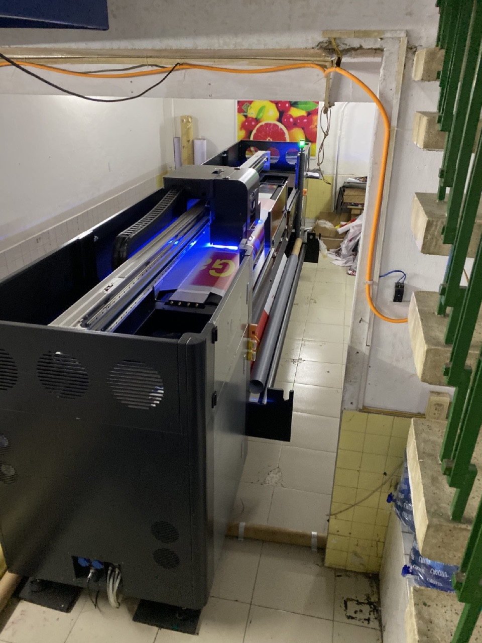 Digital Printing on Roll and Flat UV Printer