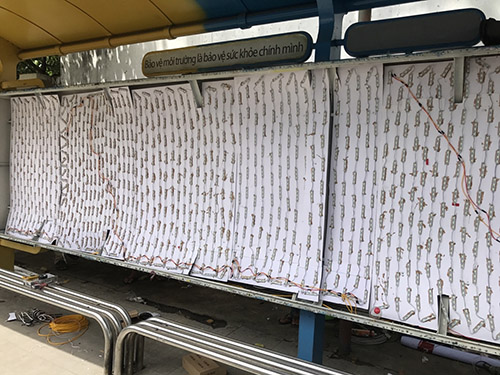 Advertising installation