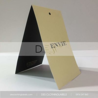 Folding hangtag