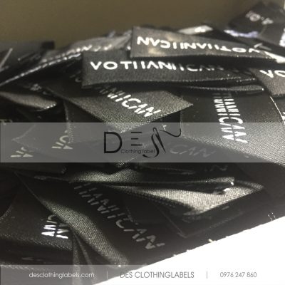 Double layer woven label