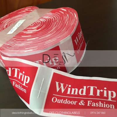 Double layer woven label
