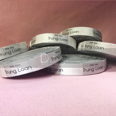 Satin woven label
