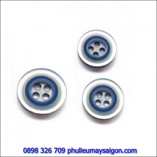 Plastic sewing buttons