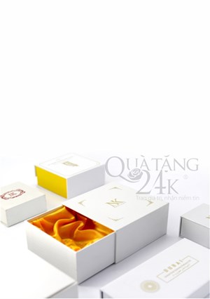 High class white paper box
