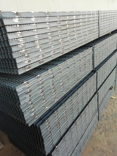 Grating plate