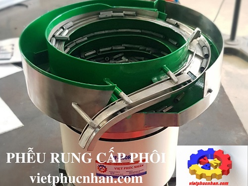 Vibratory bowl feeders