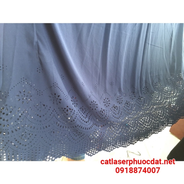 Textile laser cutting