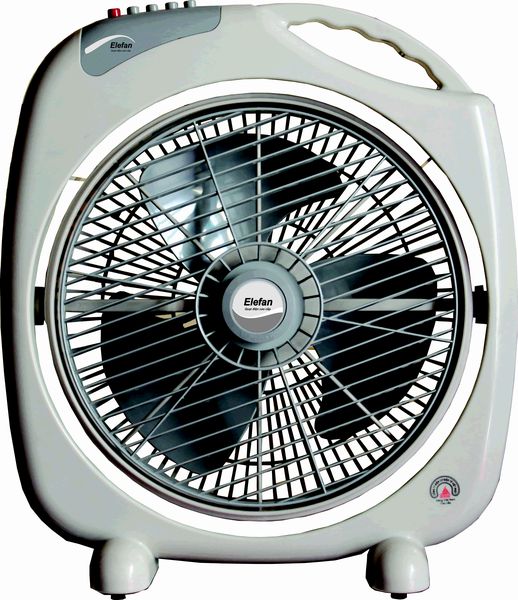 Large blade box fan
