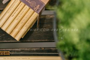 Word engraved bamboo straw