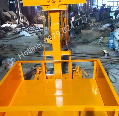 Construction Hoist
