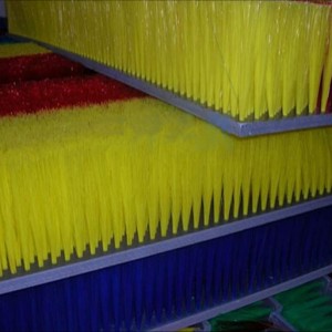Scrubbing brush