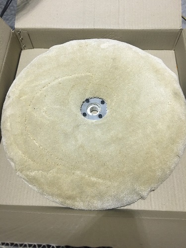 Glass polishing brush