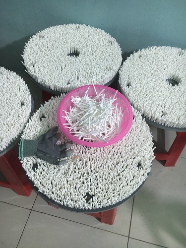 Fiber brush