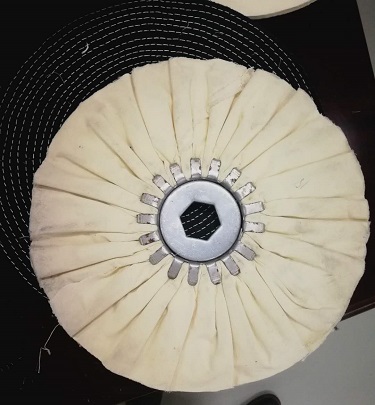 Cloth wheel
