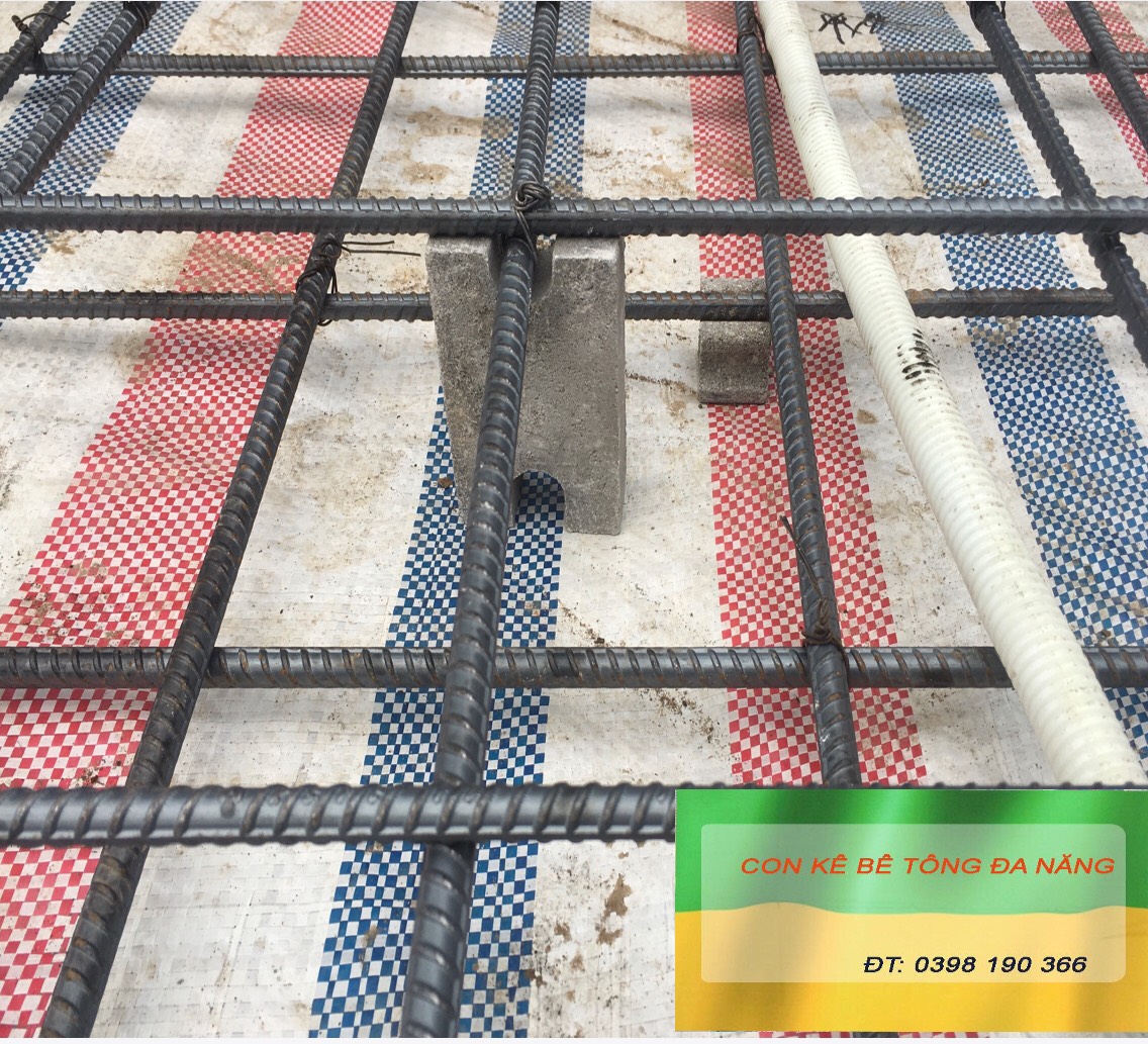 Concrete spacer