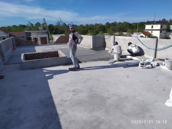 Mortar application on floor surfaces