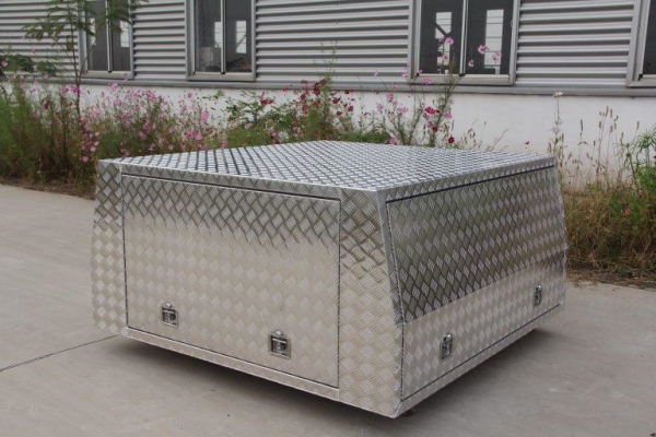 Anti-slip aluminum