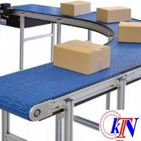 Plastic chain conveyors with aluminum frame