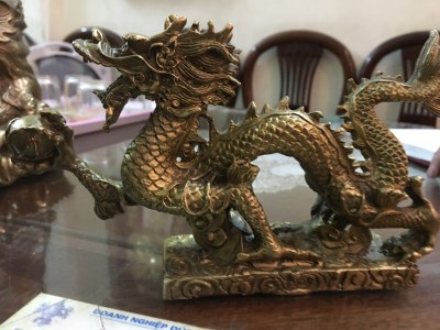 Dragon statue casting