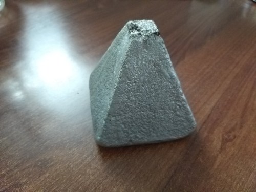 Pyramid-shaped aluminum balls