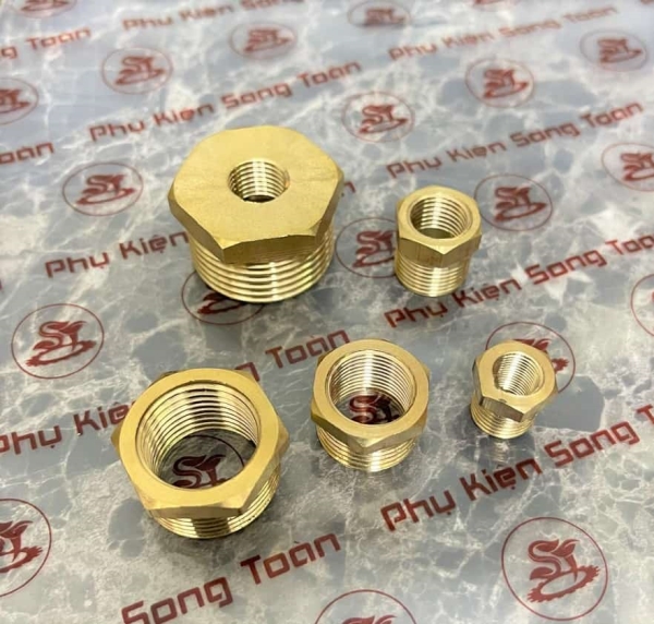BSP thread straight coupling