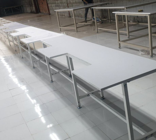 Sewing assembly table