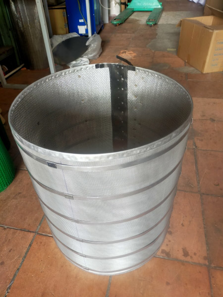 High pressure stainless steel filter tube