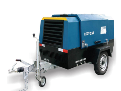 Portable air compressor with oil engine