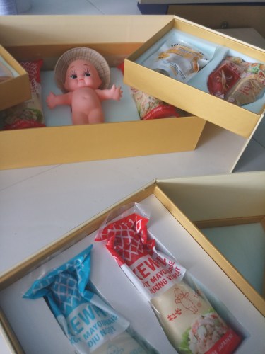 Hard paper boxes