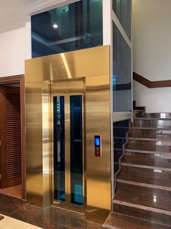 Elevator plating