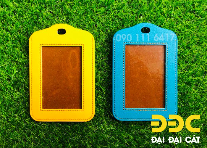 Leather suitcase tag