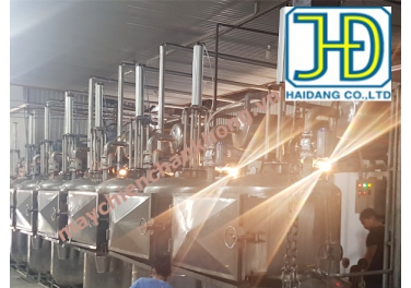Vacuum frying machine