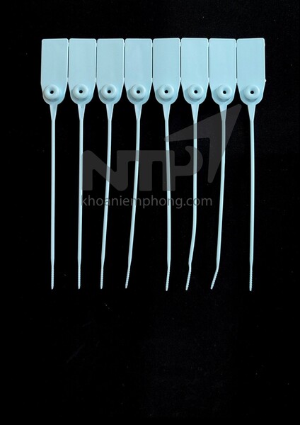 Plastic seal