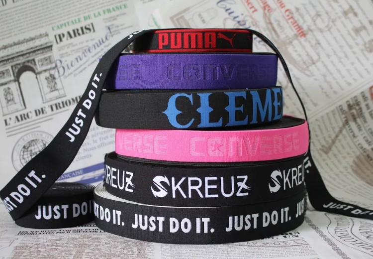 Lettered elastic band