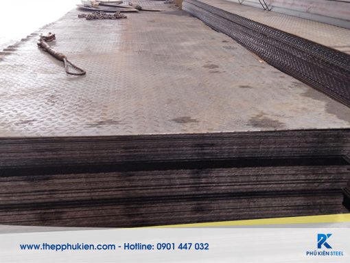 Chequered steel plates