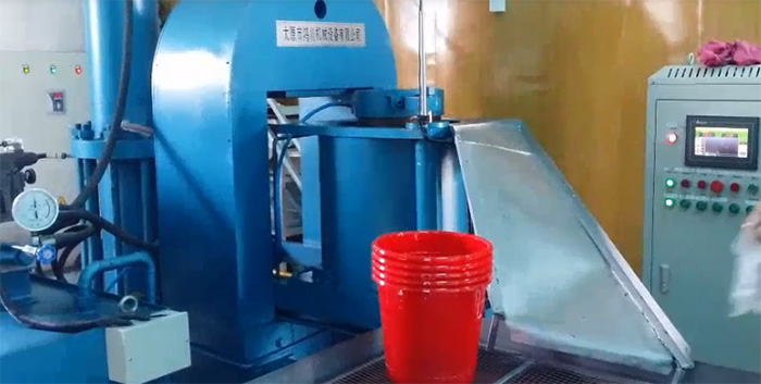 Isostatic pressing