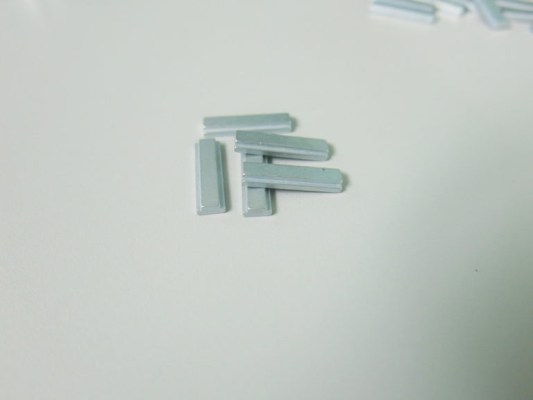Polygonal magnet