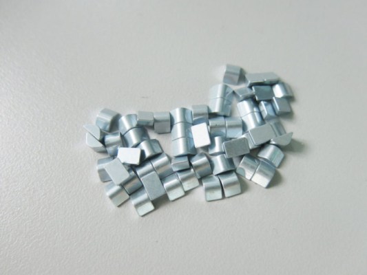 Polygonal magnet