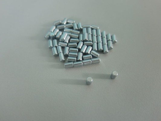 Cylindrical magnet