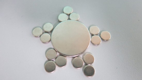 Cylindrical magnet